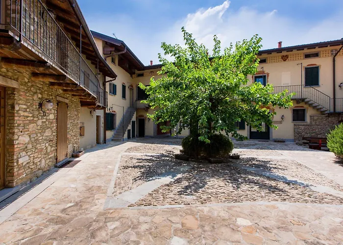 Aparthotel Corte Del Passone Montevecchia