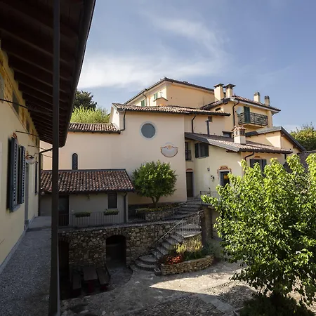 Lägenhetshotell Corte Del Passone 4*