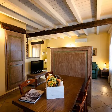 Corte Del Passone Aparthotel